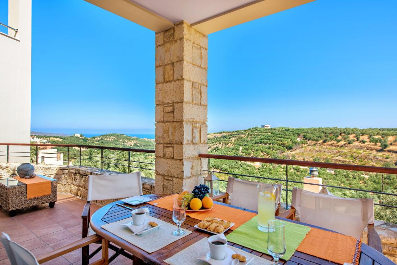 Margarita'S Villas Chrissi Akti Chania Exterior foto